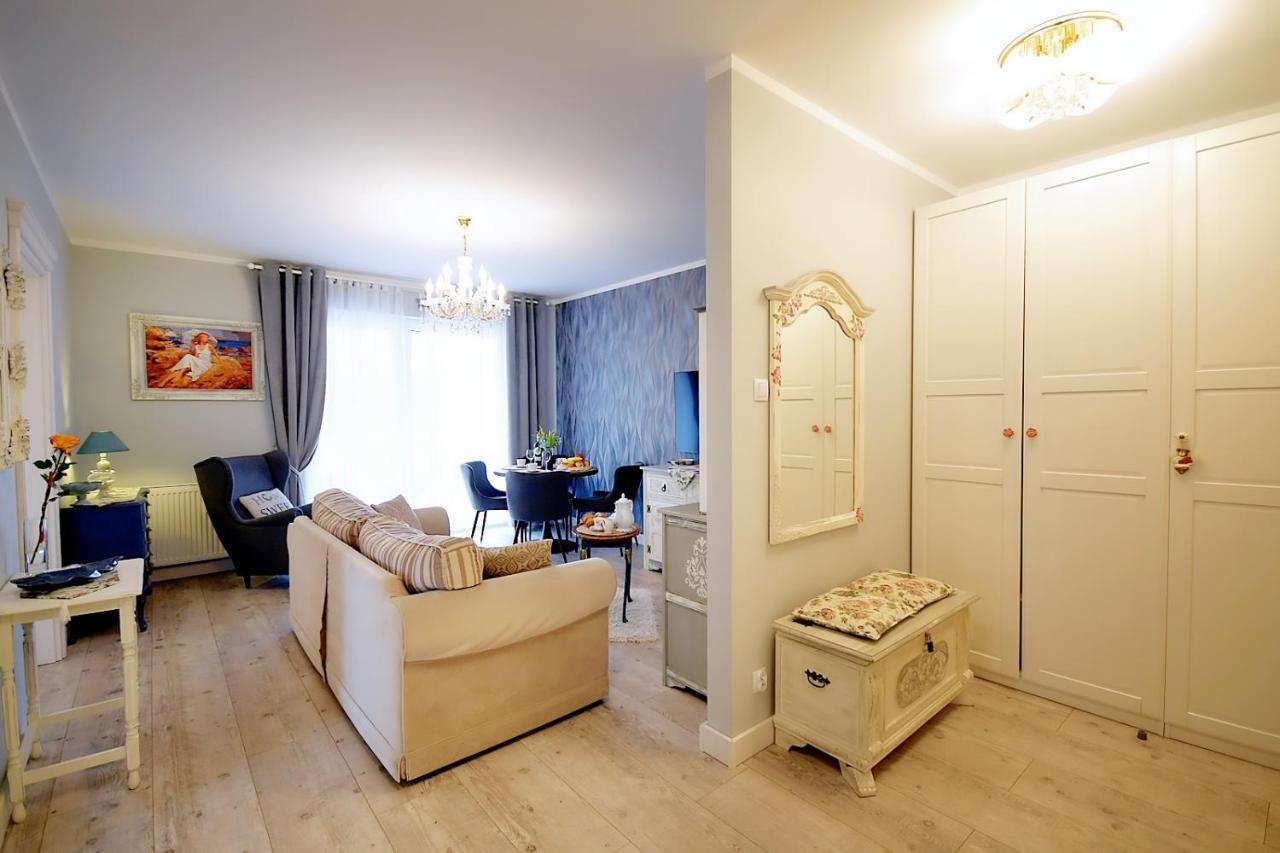 Miodowy Dom Exspanse Apartament 2 Lub 3 Pokoje Z Tarasem I Parkingiem Kolobrzeg Exterior photo