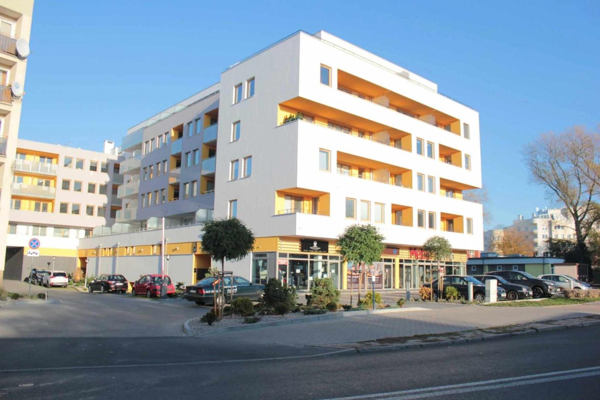 Miodowy Dom Exspanse Apartament 2 Lub 3 Pokoje Z Tarasem I Parkingiem Kolobrzeg Exterior photo